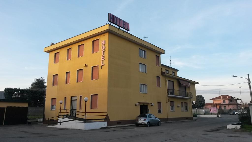 Hotel Rosy 2*