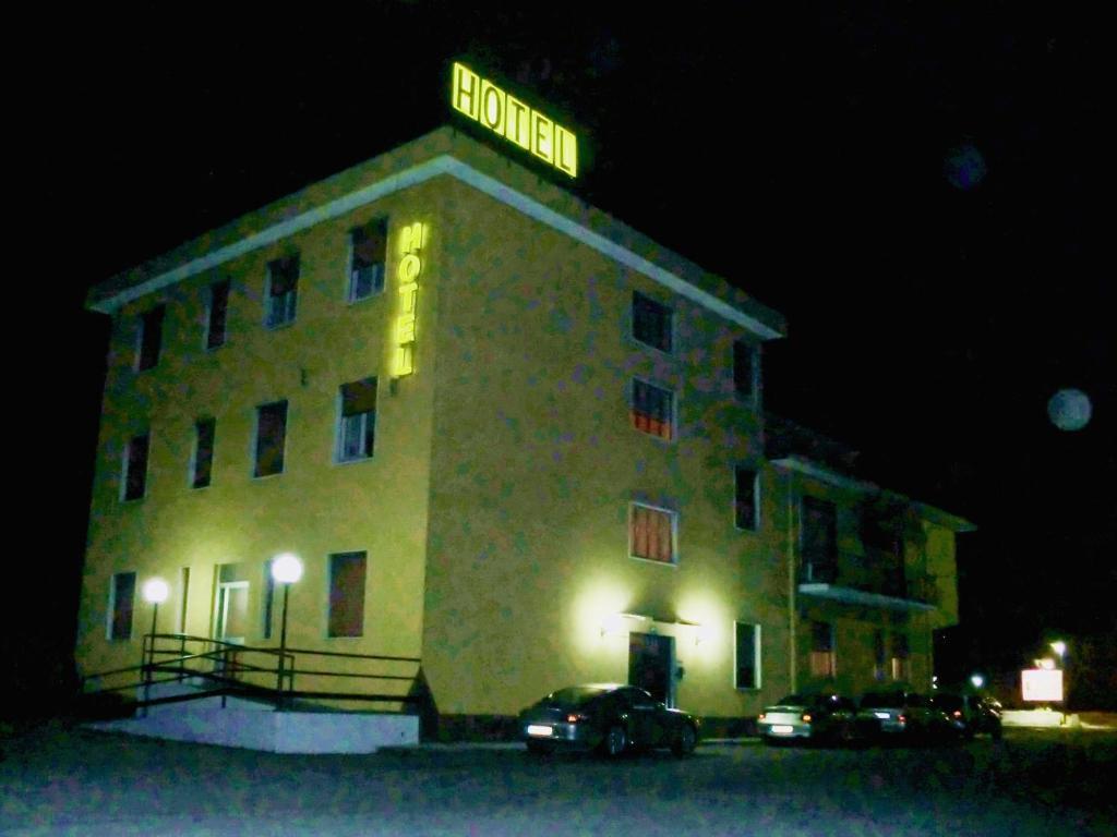 Rosy Hotel 2*