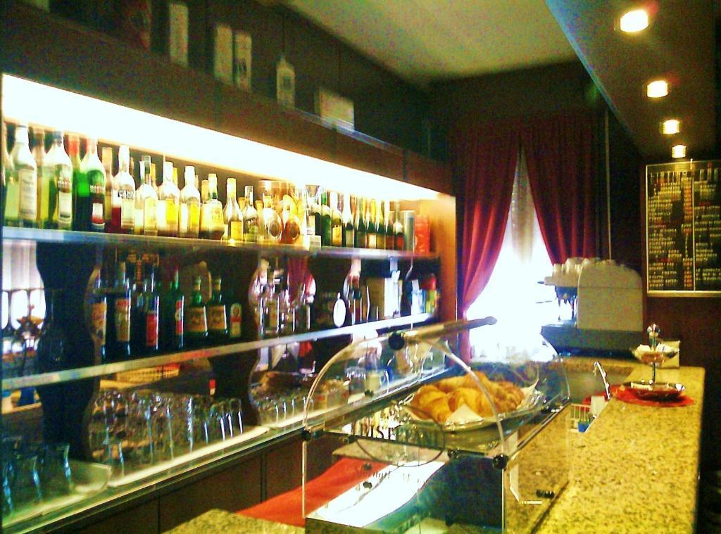 Rosy Hotel